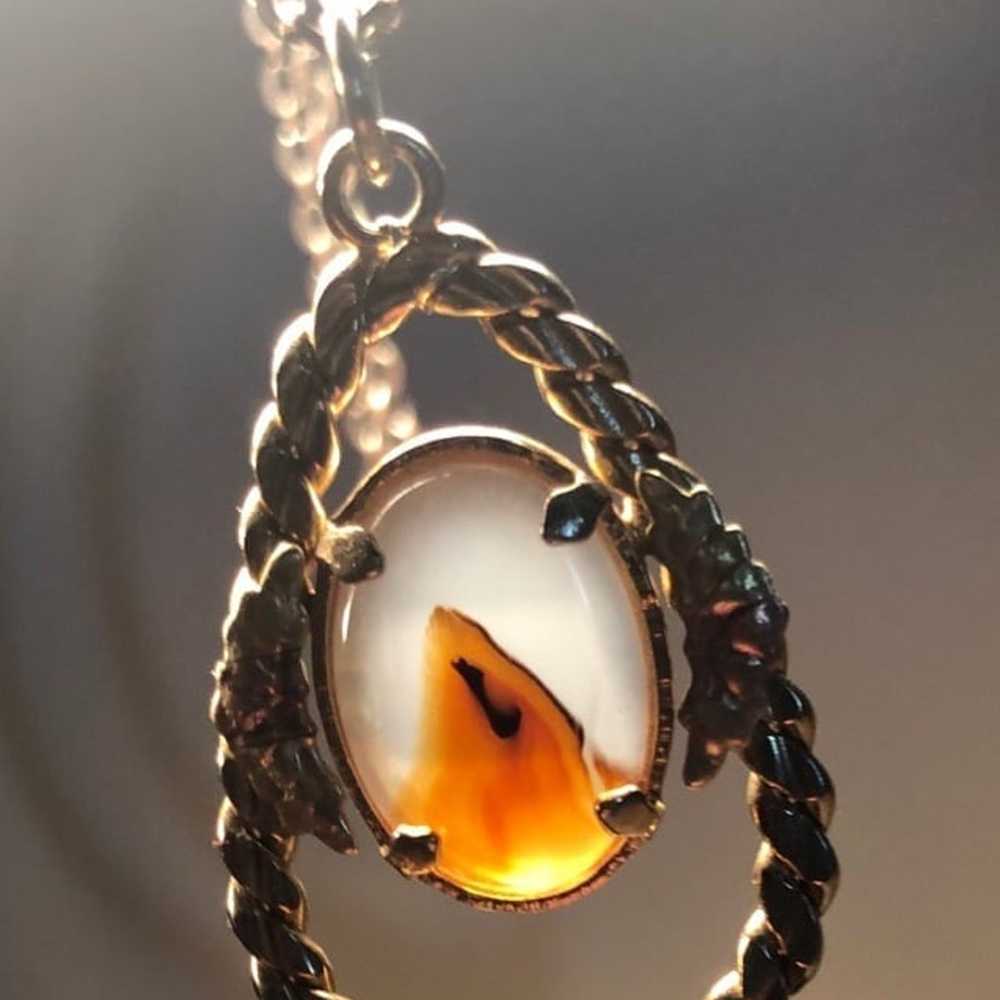 Vintage Black Hills Gold Agate Pendant - image 2