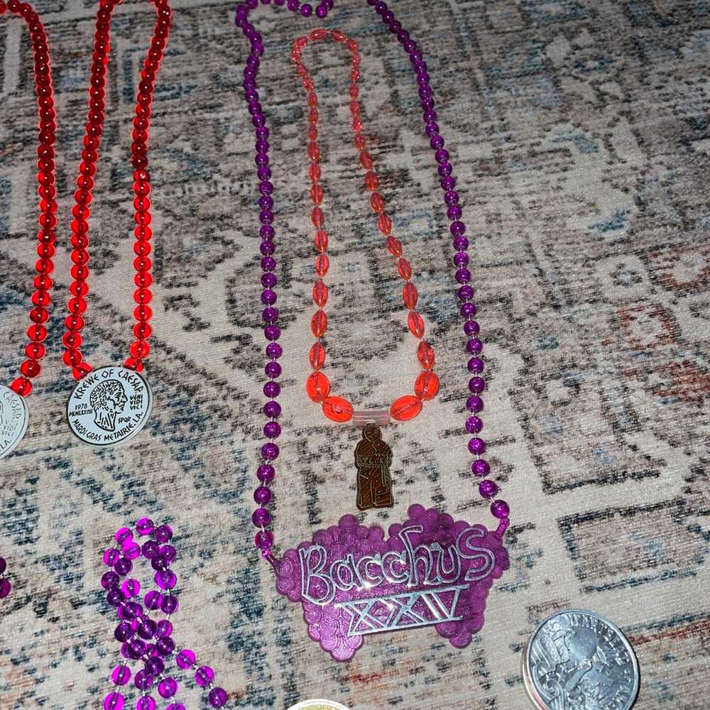 Vintage Mardi Gras Necklaces & Dabloons - image 5