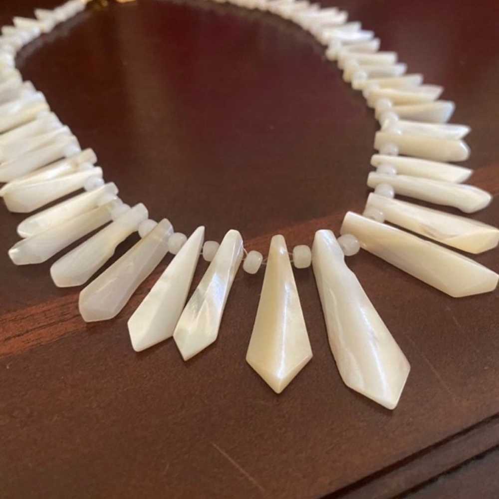 Mother of pearl necklace - image 2