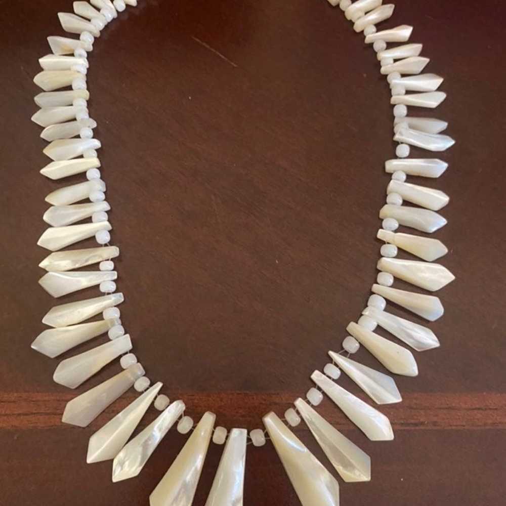 Mother of pearl necklace - image 4