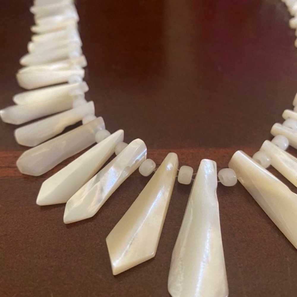 Mother of pearl necklace - image 5