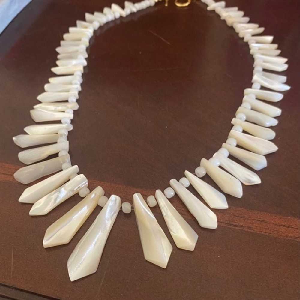 Mother of pearl necklace - image 8