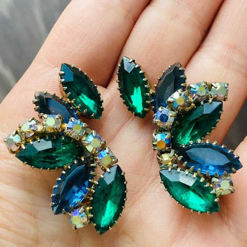 Stunning vintage unsigned  rhinestone clip on Ear… - image 2