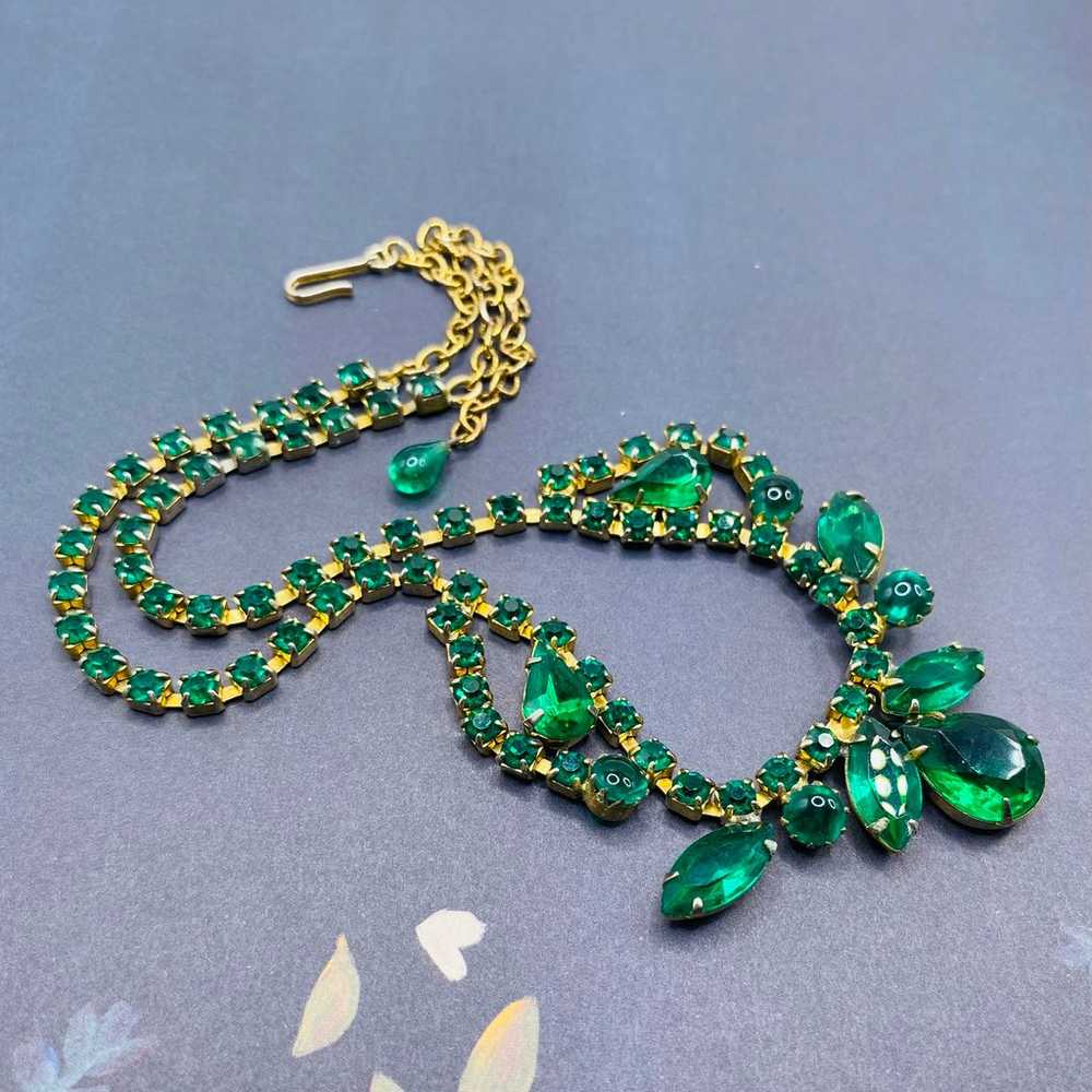 16.5” High End Vintage Gold Tone Emerald Crystal … - image 5