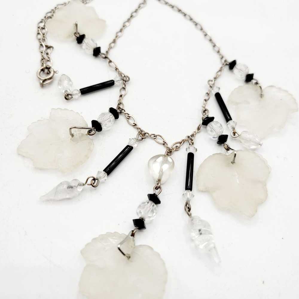 Beautiful unsigned Glass Works glass leaf necklace - image 3