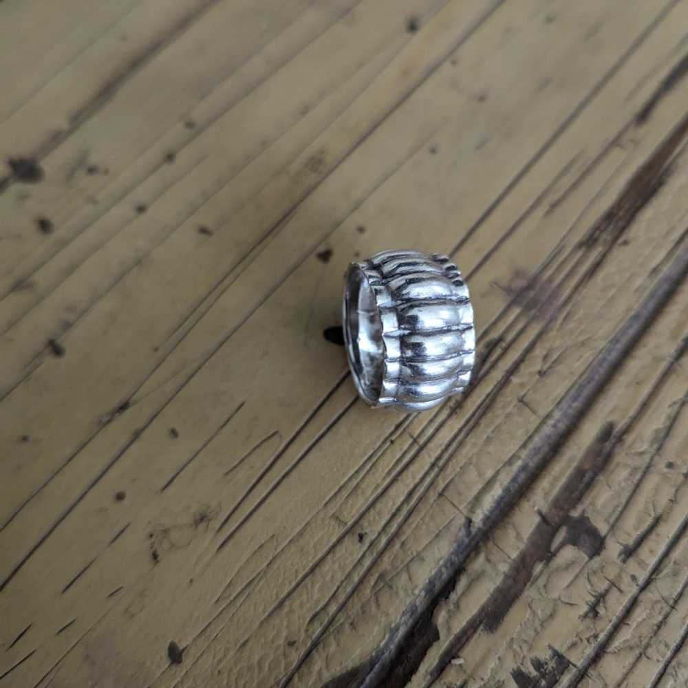 Stunning Vintage Sterling Navajo Ring- Size 9 - image 3