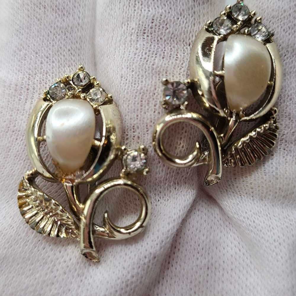 Vintage Coro Mid Century screw back earrings - image 2