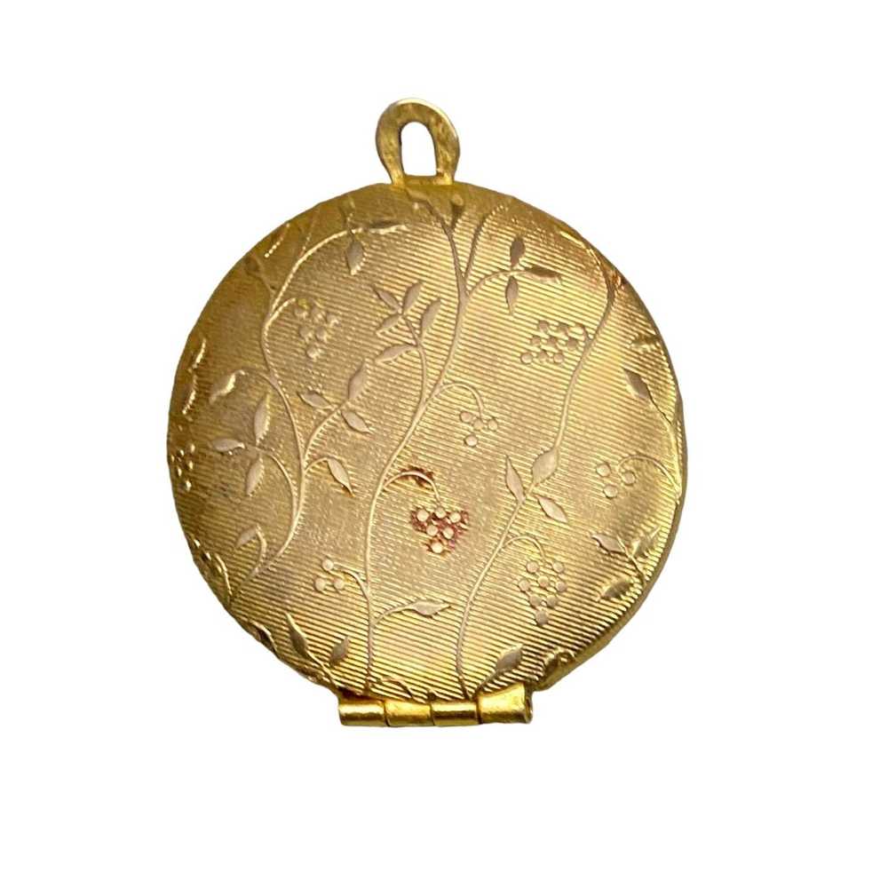 Other Vintage Locket Pendant Gold Tone Etched Flo… - image 2