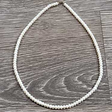 Vintage 10K Yellow Gold Pearl Necklace - image 1