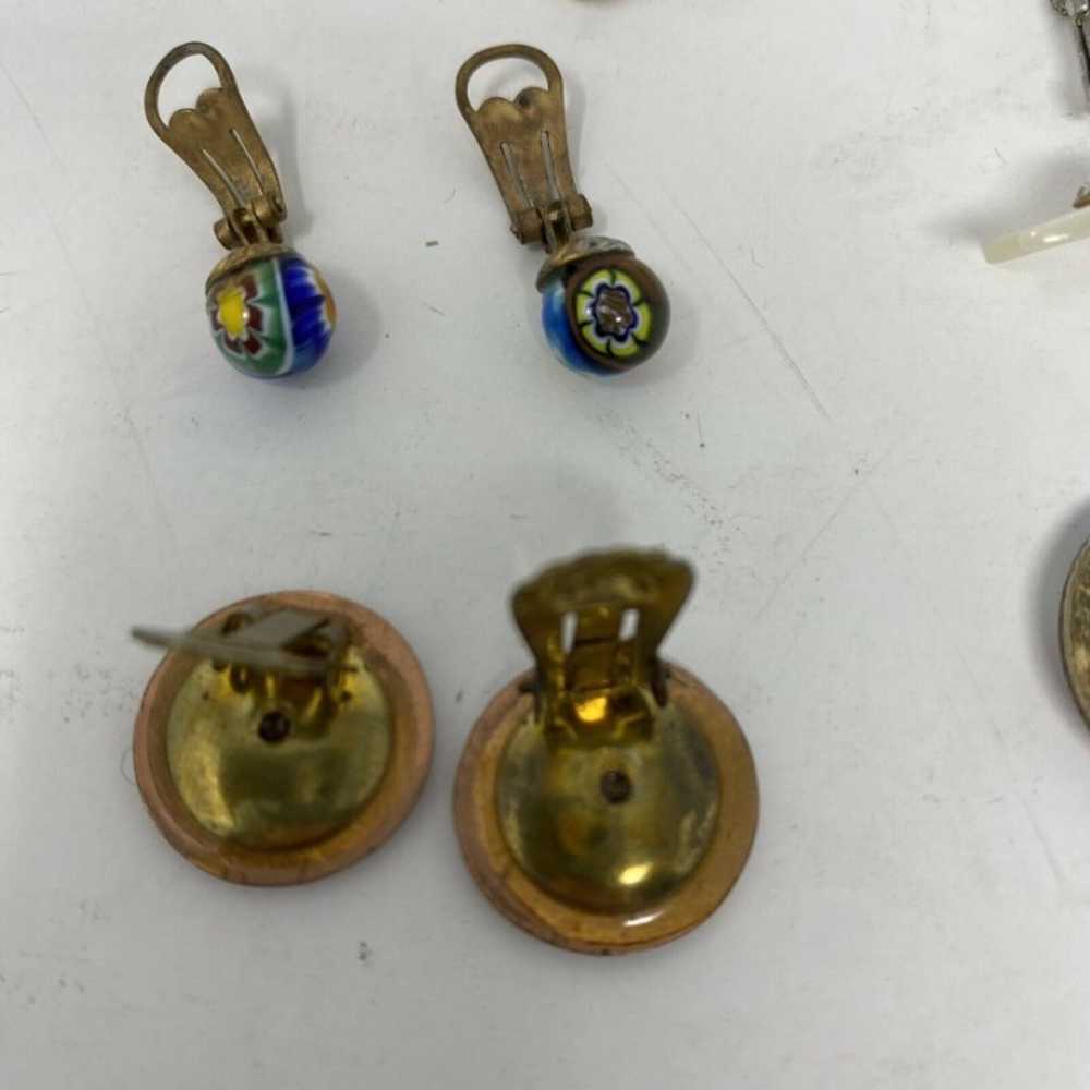 Vintage Earrings Lot 6 - Gold Tone Desig - image 10