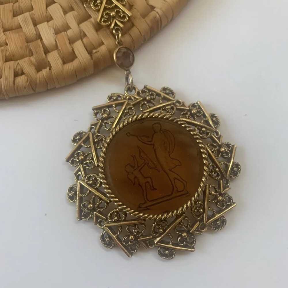 Vintage Goldette Cupied Intaglio Glass Cameo Gold… - image 2