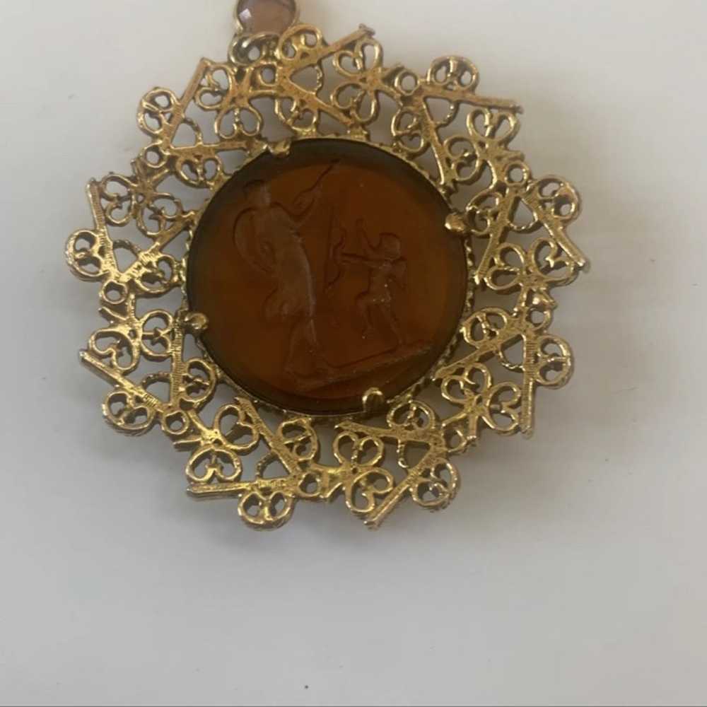 Vintage Goldette Cupied Intaglio Glass Cameo Gold… - image 3