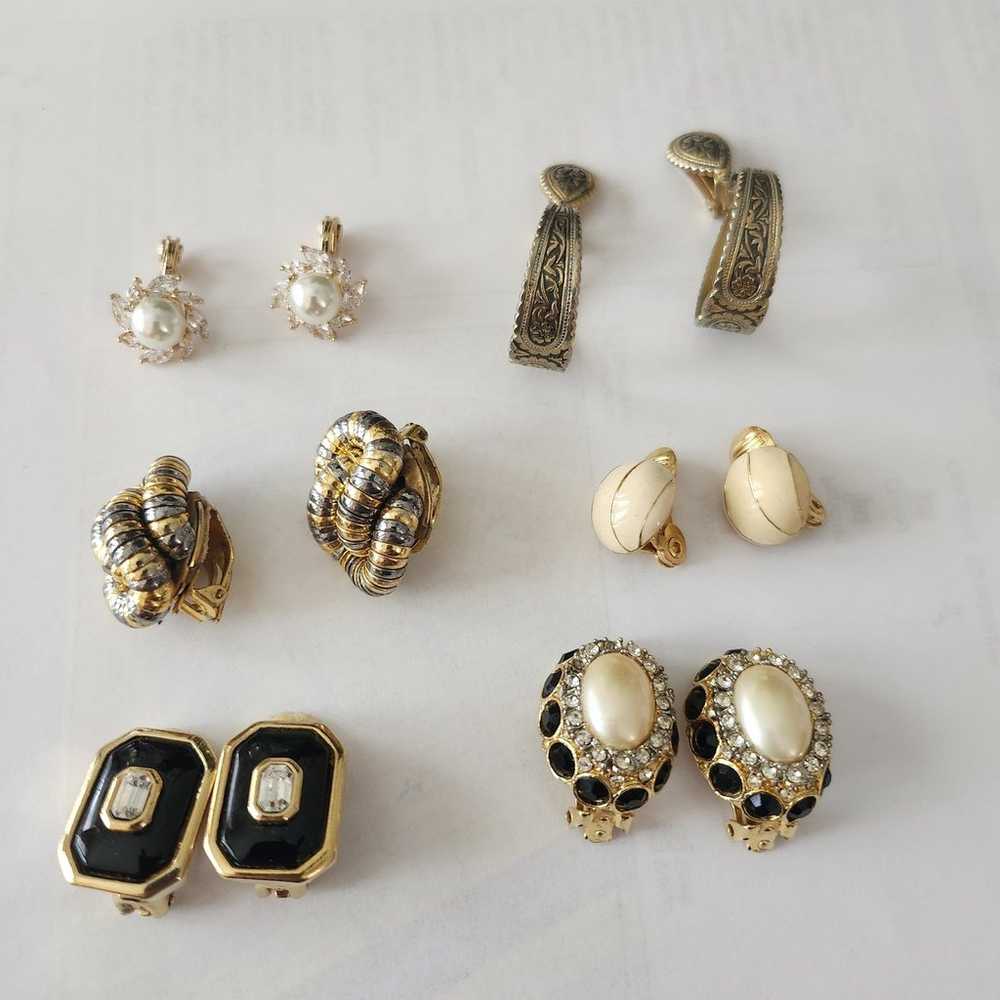 6 pairs of clip-on earrings - image 1