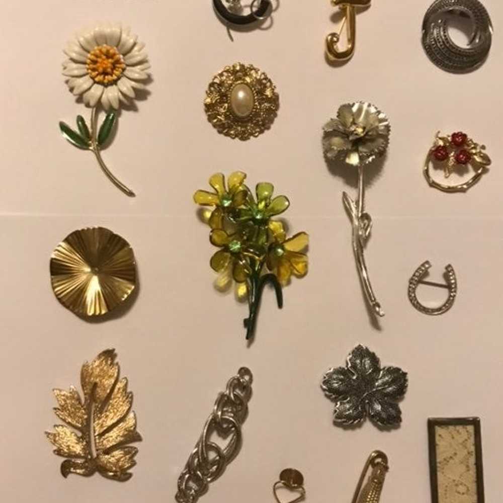 Huge Lot of 80s and 90s Costume Jewelry - image 7