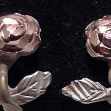 10k Gold Rose Stud Earrings - image 1