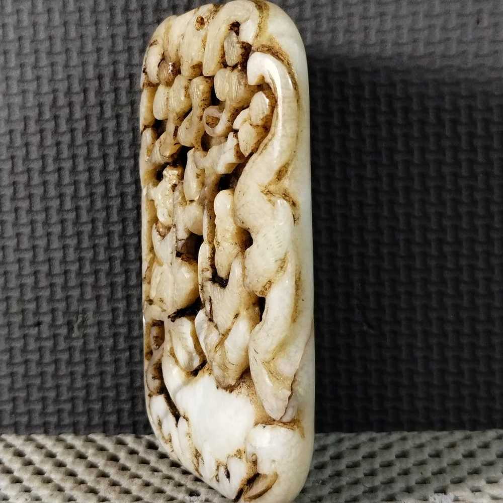 Vintage Chinese Hand Carved White Stone Pendant - image 6