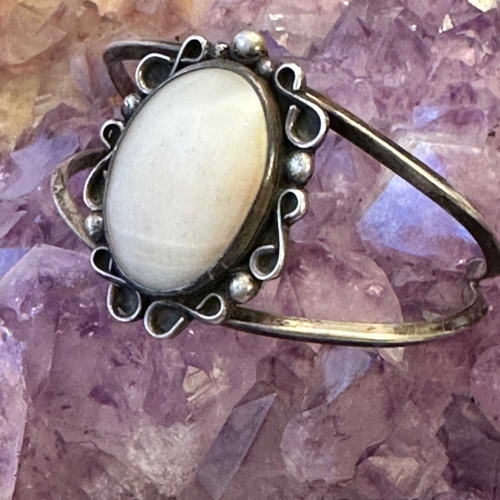 Vintage  Mother of pearl sterling silver bracelet - image 3