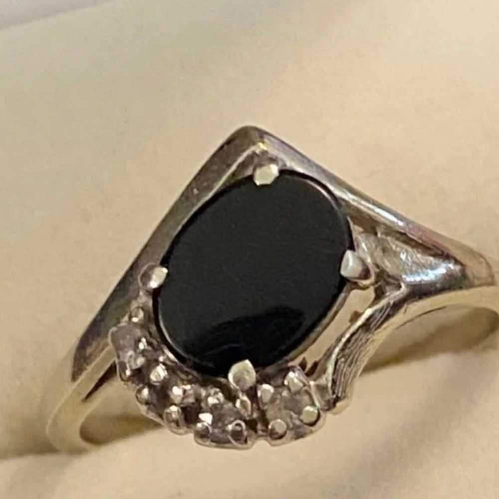 Vintage 10K White Gold Black Agate & Diamond Ring - image 2