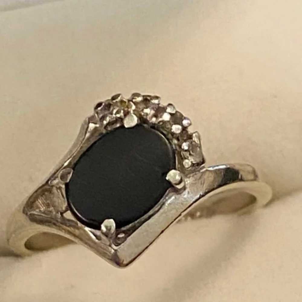 Vintage 10K White Gold Black Agate & Diamond Ring - image 4