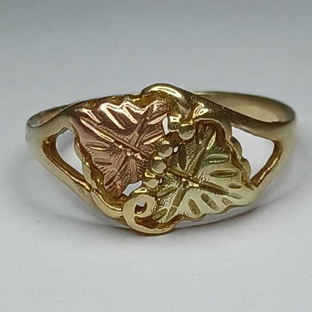 Black Hills Gold Ring Size 6 10k Multi-tone Gold … - image 1