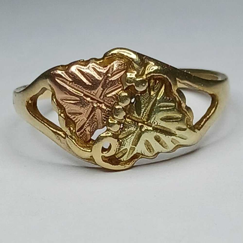 Black Hills Gold Ring Size 6 10k Multi-tone Gold … - image 4