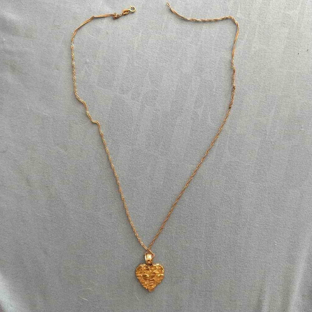 Solid heart pendant and chain - image 2