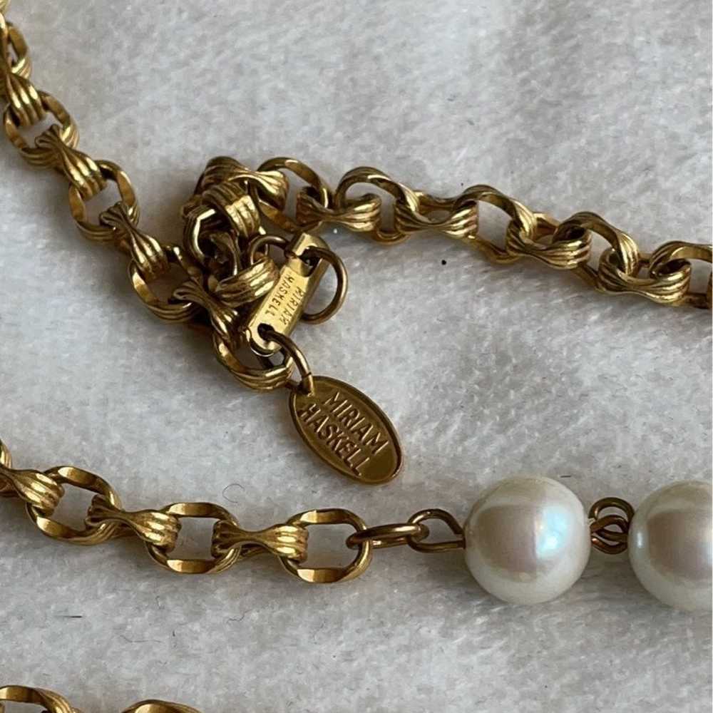 Miriam Haskell 36" vintage gold and pearl necklace - image 3