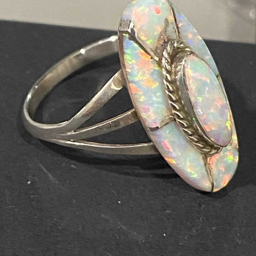 Rare find ! Vintage Fire opal ring . - image 2