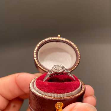 Beautiful vintage diamond ring