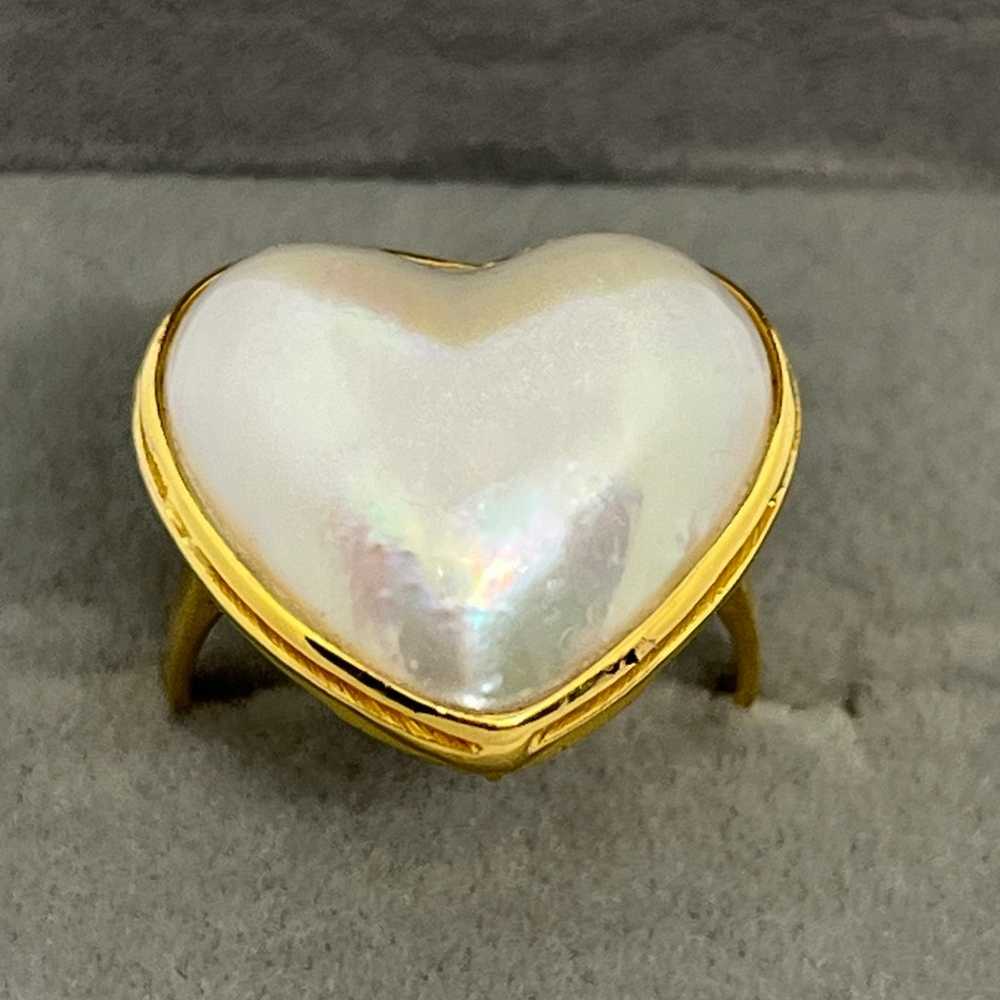 18k Yellow Gold Heart-shaped Mabe Pearl Ring Size… - image 8