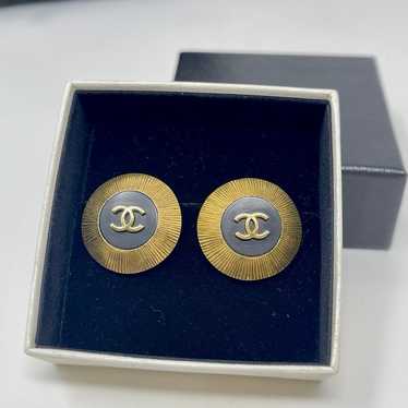Chanel 1995 Vintage CC logo Earrings