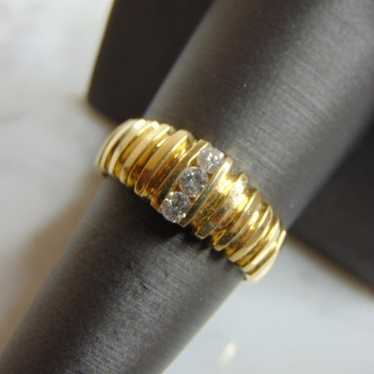 14K Yellow Gold Diamond Ring E2965 - image 1