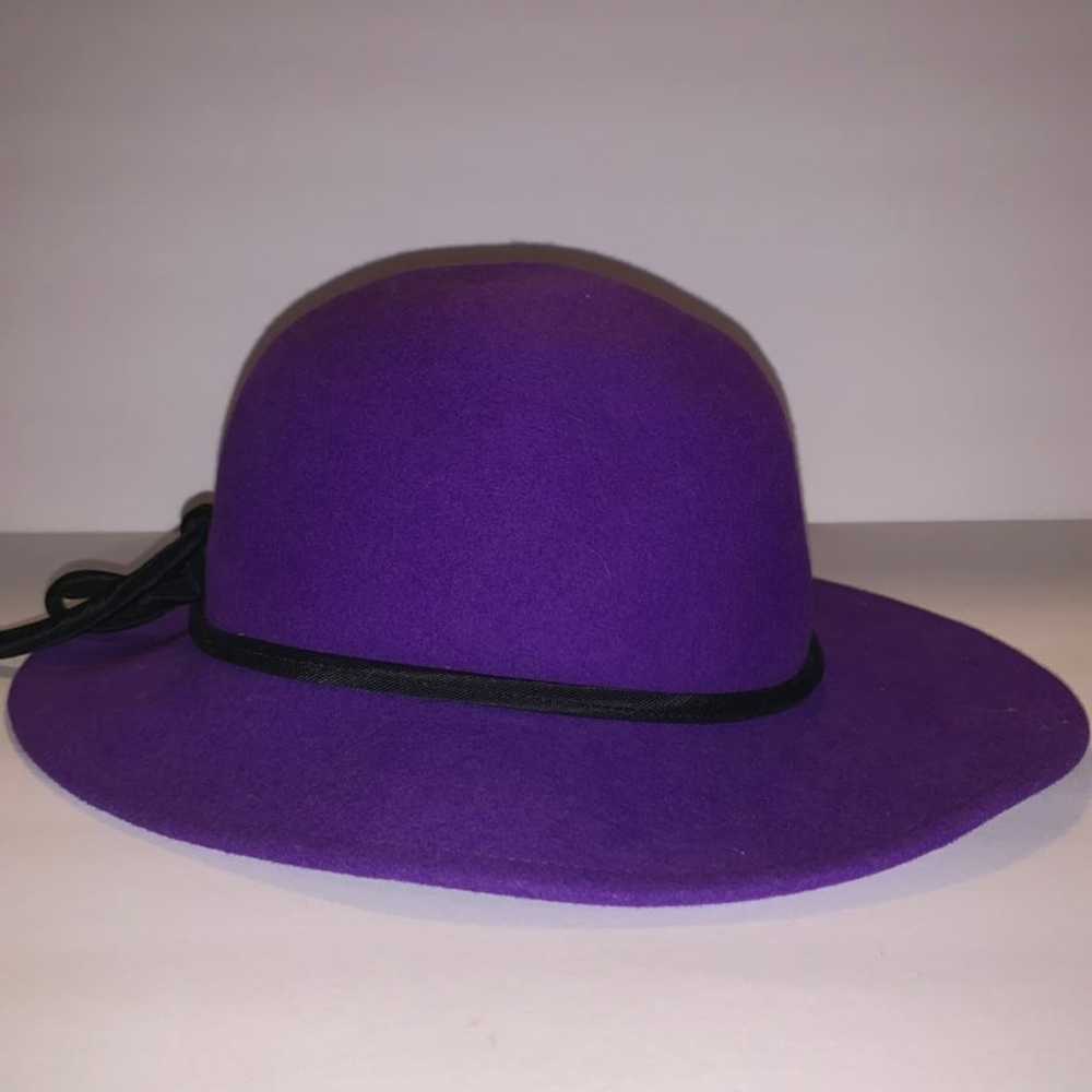 Vintage womens 100% wool purple hat - image 5