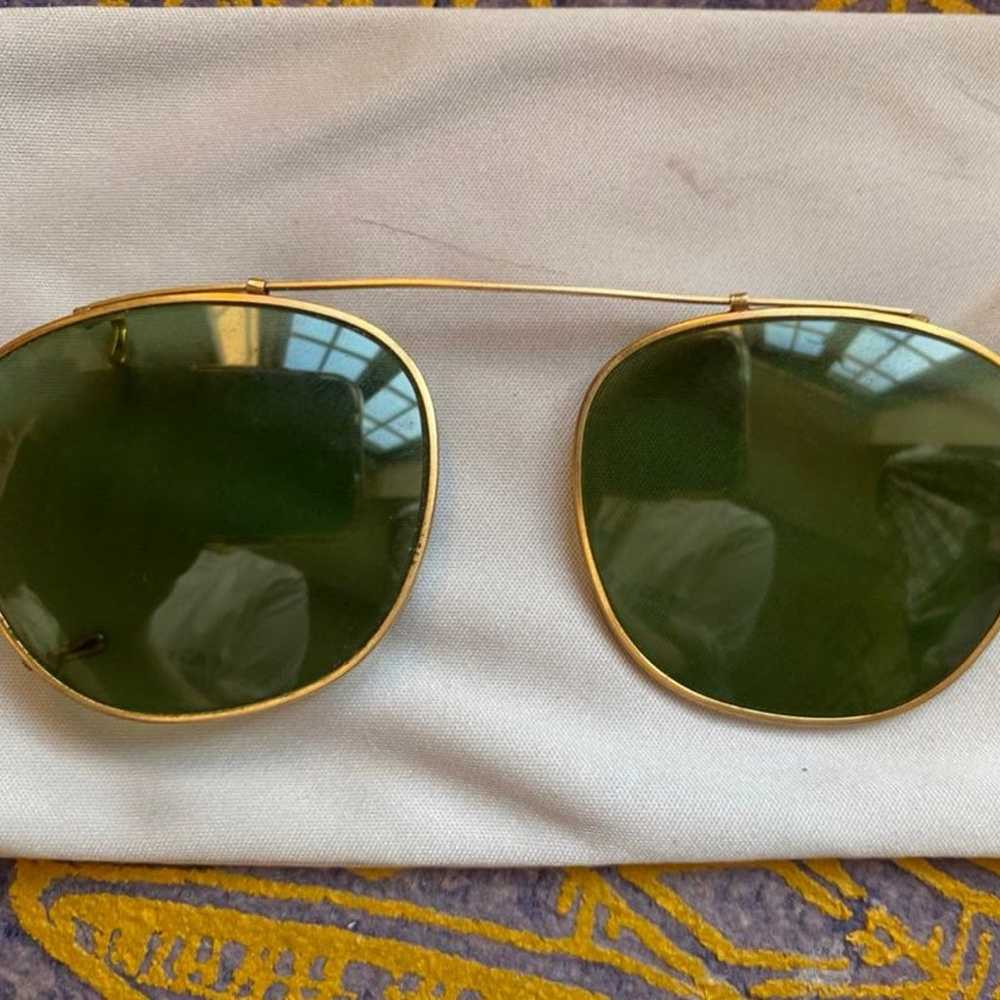 Vintage Bausch & Lomb Clip-On Sunglasses - image 7