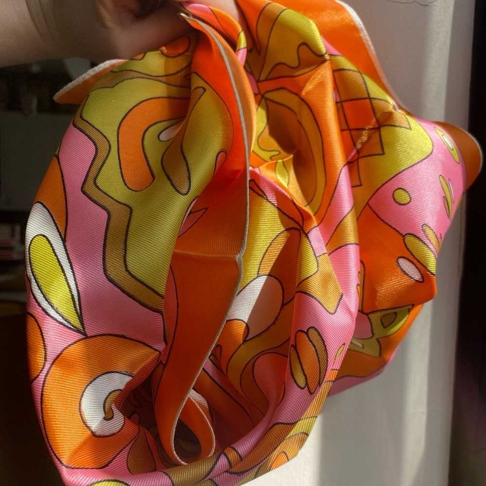 Vintage Retro Abstract Acetate Fashion Scarf – Or… - image 10