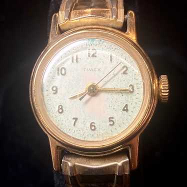 Vintage Timex ladies wristwatch