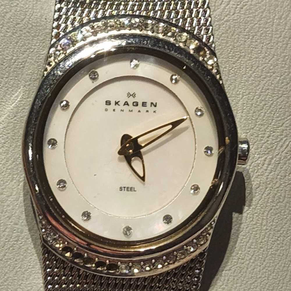 Watch - image 1