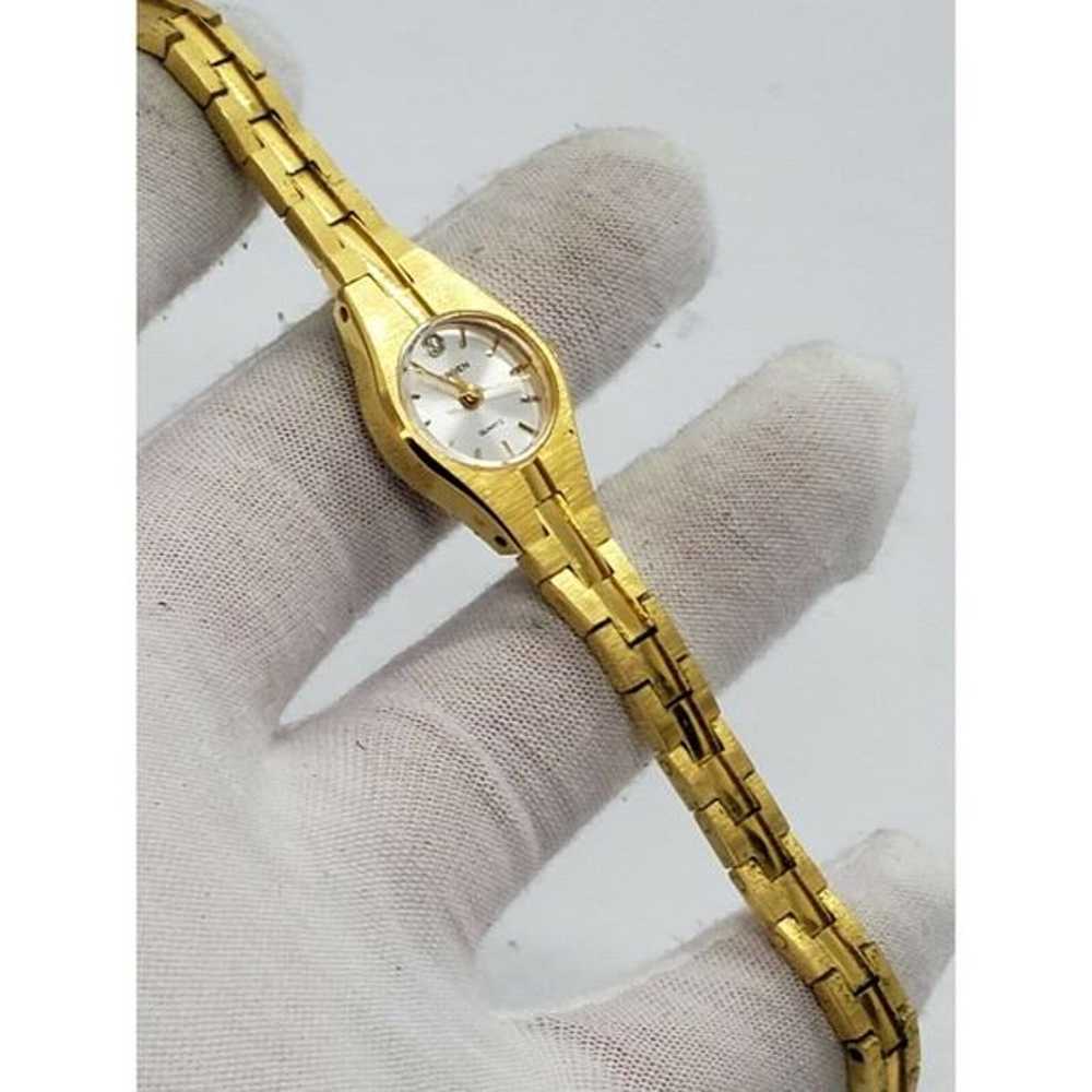 Vintage Women's Small Gruen Gold Watch - image 10