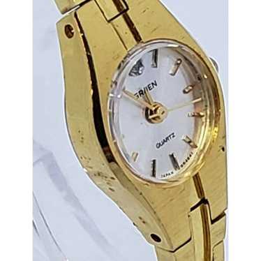 Vintage Women's Small Gruen Gold Watch - image 1