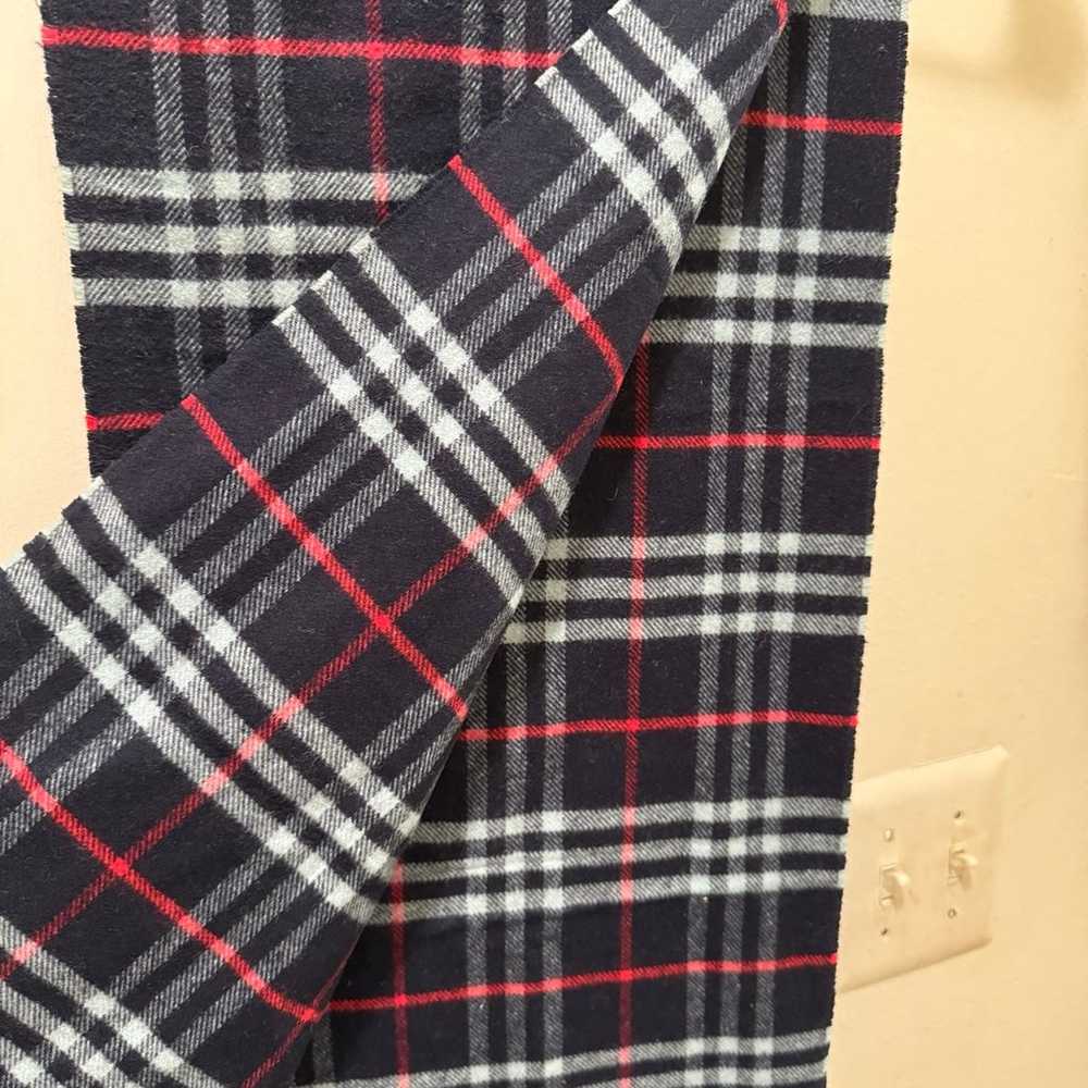 Burberry Vintage Scarf 100% lambswool - image 5