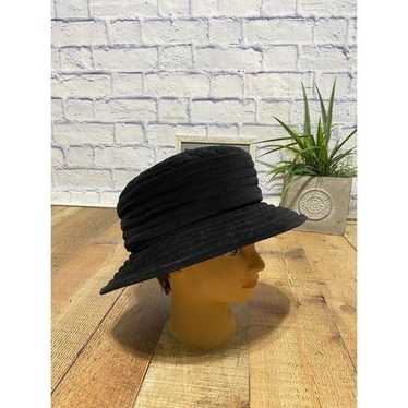 Stunning Eric Javits Vintage Hat  Color Black Exce