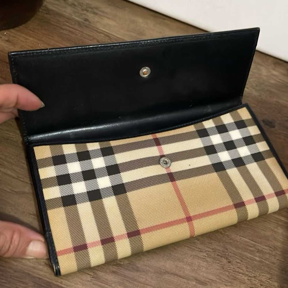 Burberry vintage long wallet - image 6