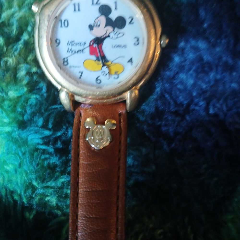 watch - image 2