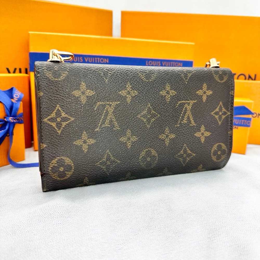 Louis Vuitton Crossbody Wallet - image 5