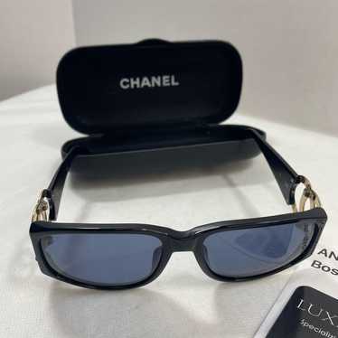 Authentic CHANEL vintage sunglasses with case - image 1