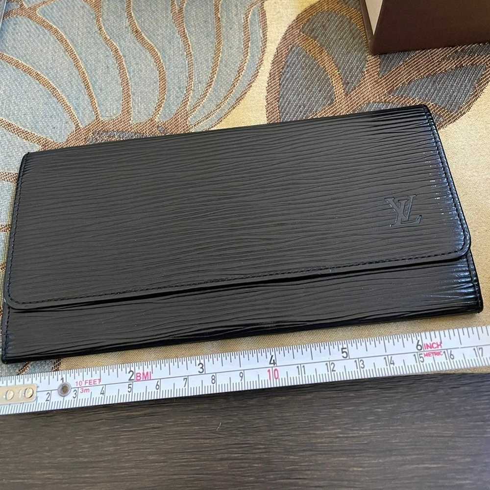 Authentic LV EPI slim vintage wallet - image 12