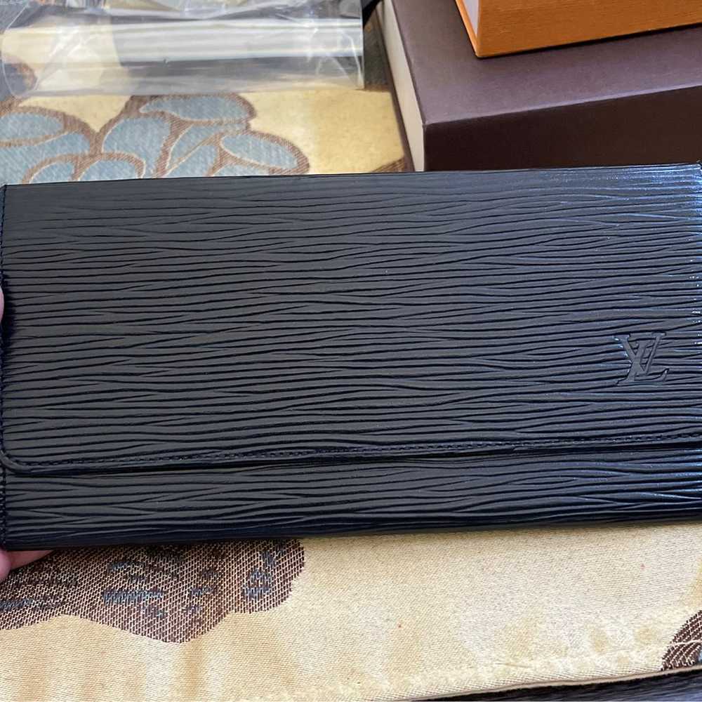 Authentic LV EPI slim vintage wallet - image 2