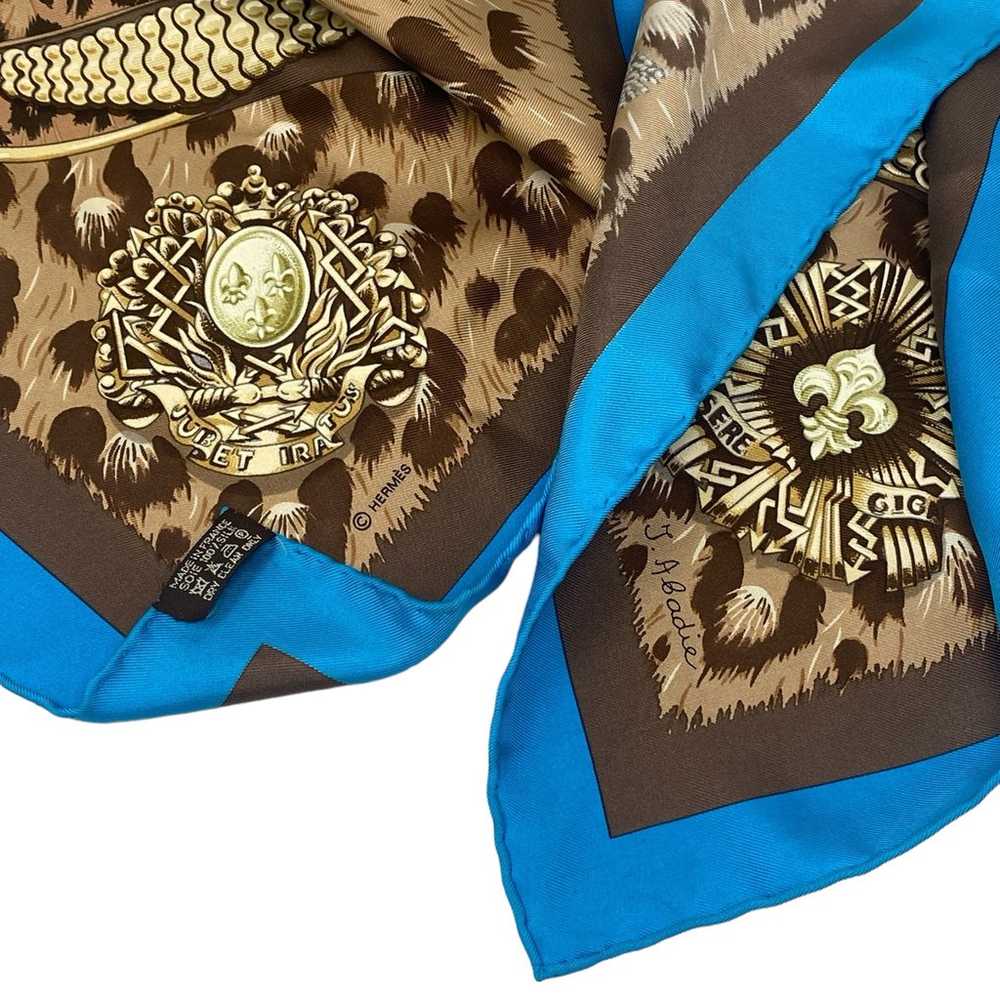 Hermes CASQUES ET PLUMETS  Silk Scarf By JULIA AB… - image 7