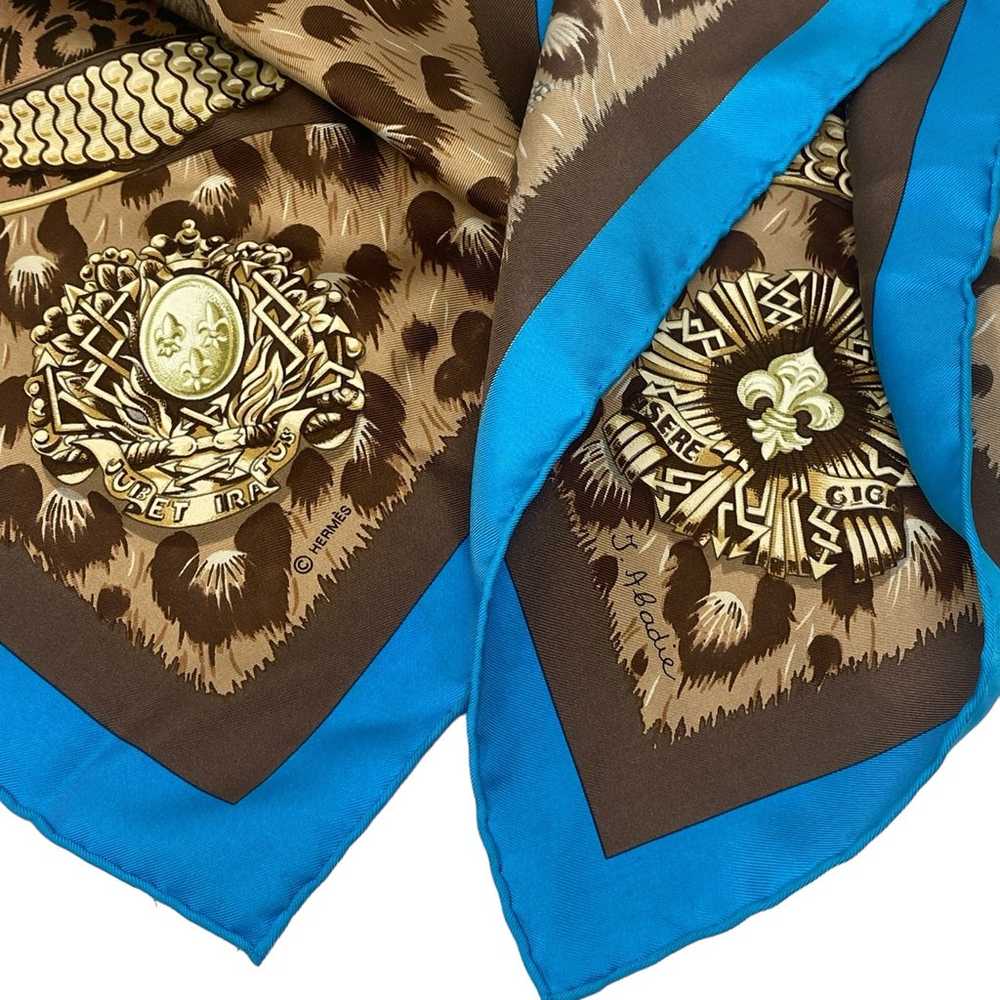 Hermes CASQUES ET PLUMETS  Silk Scarf By JULIA AB… - image 8