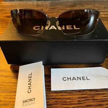 Vintage Chanel 4117-b Crystal CC Sunglasses